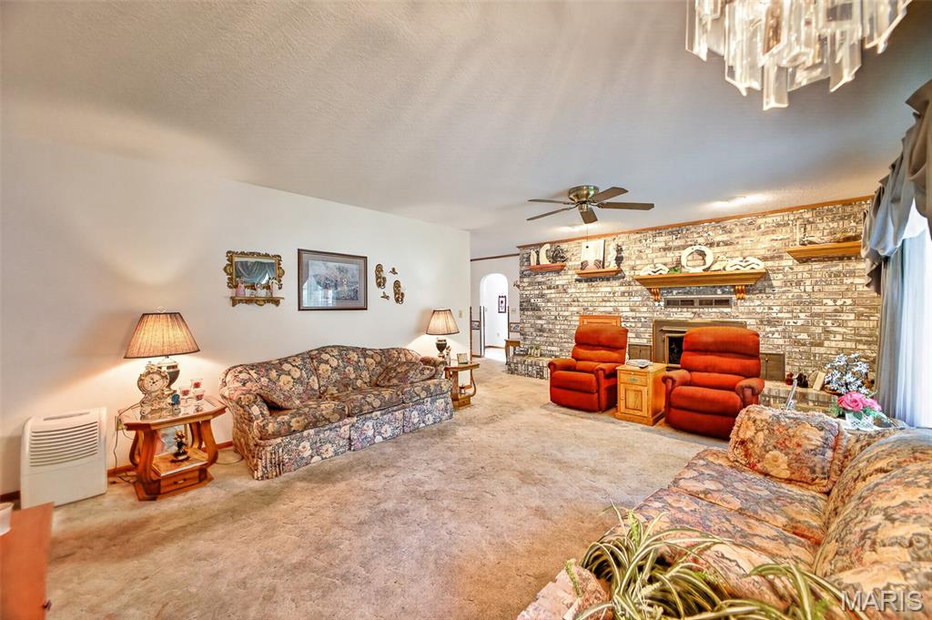 22818 Pioneer Drive Property Photo 9