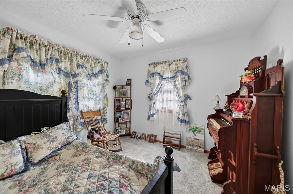 22818 Pioneer Drive Property Photo 15