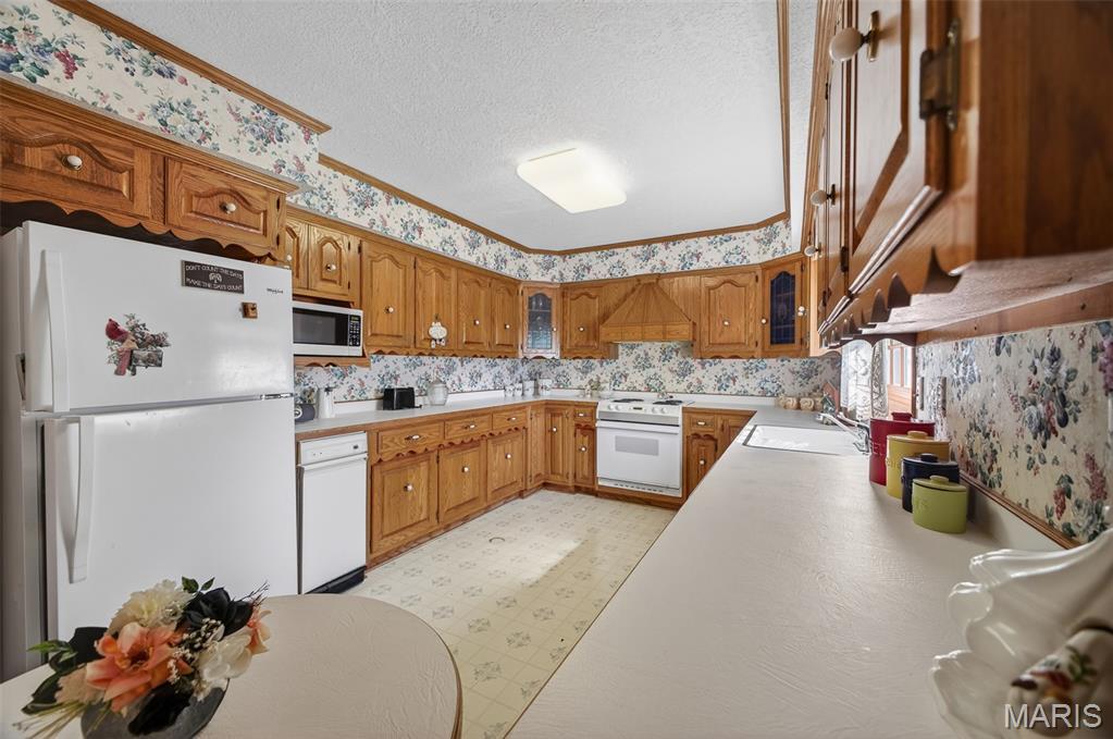 22818 Pioneer Drive Property Photo 21