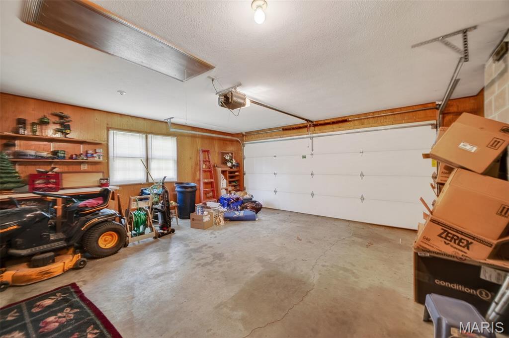 22818 Pioneer Drive Property Photo 29