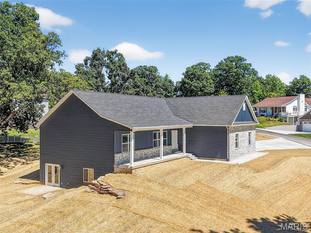 130 Bristol Ridge Drive Property Photo 4