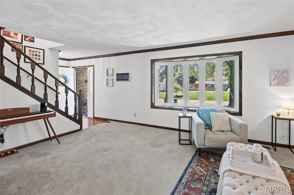 15 Moonglow Drive Property Photo 4