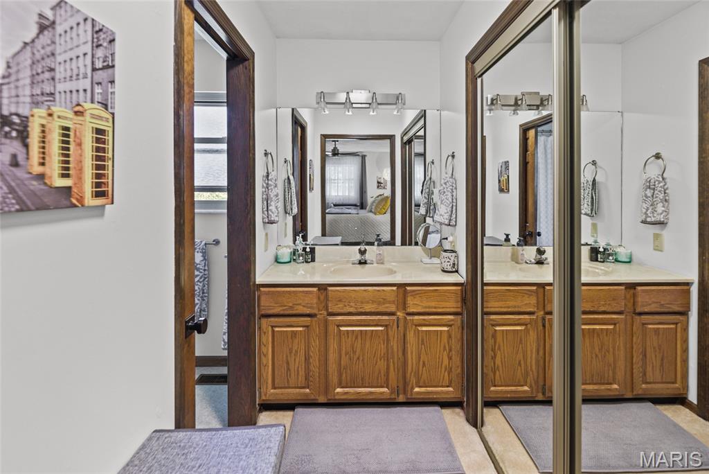 15 Moonglow Drive Property Photo 18