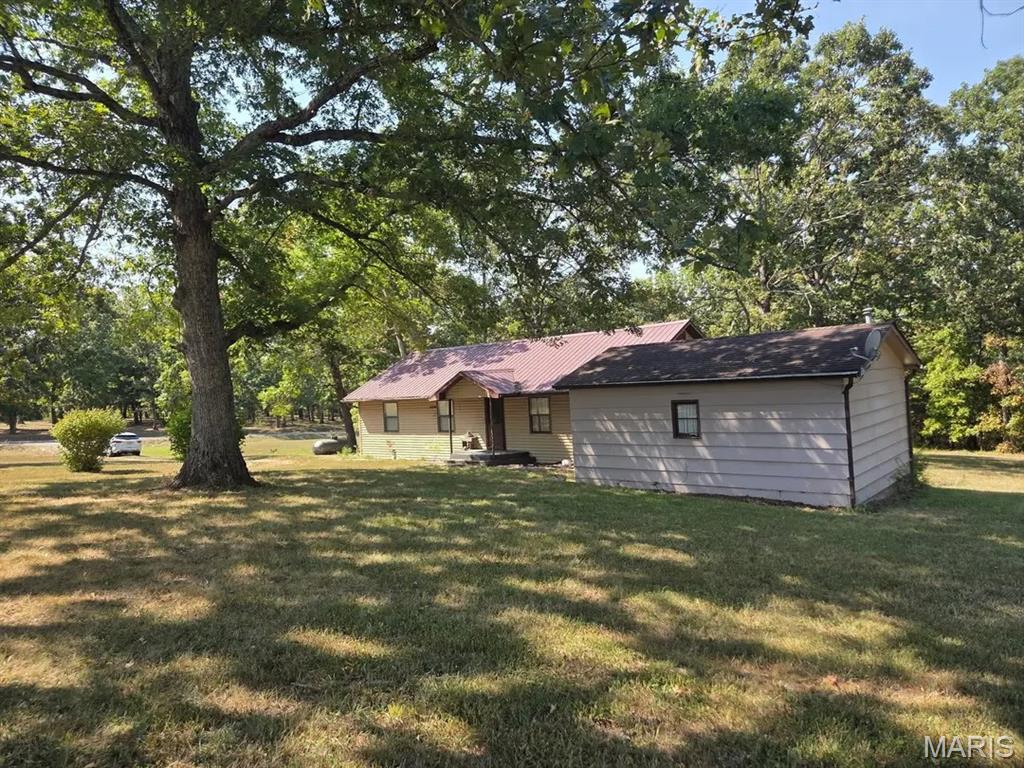 6941 Highway H Property Photo 2