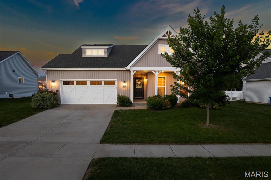 1701 Canopy Crest Circle Property Photo 3