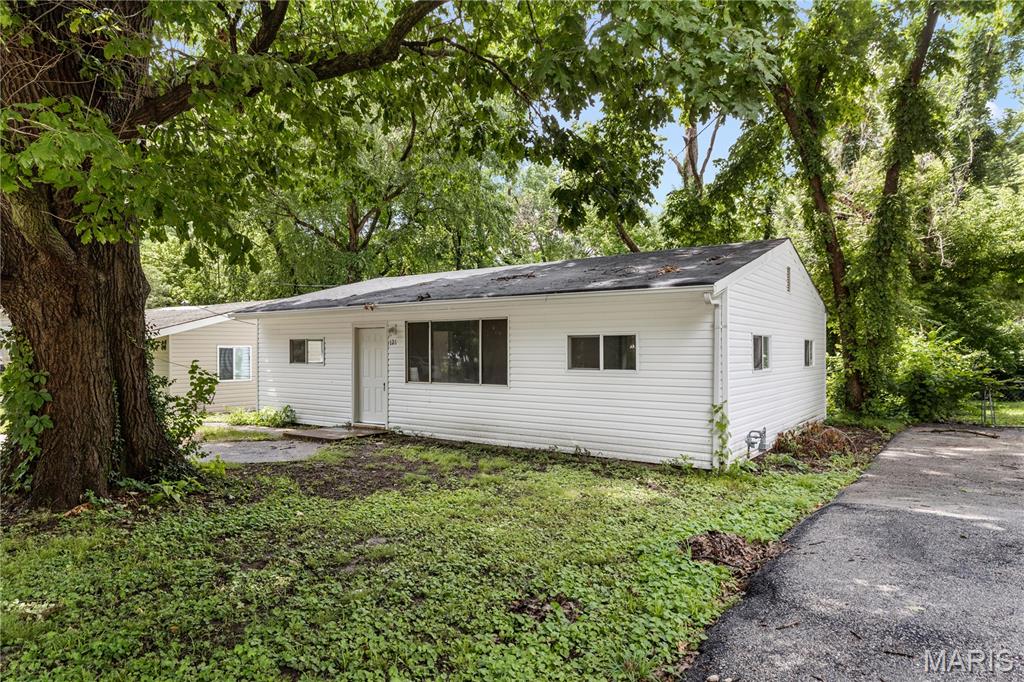 121 Cady Drive Property Photo 1