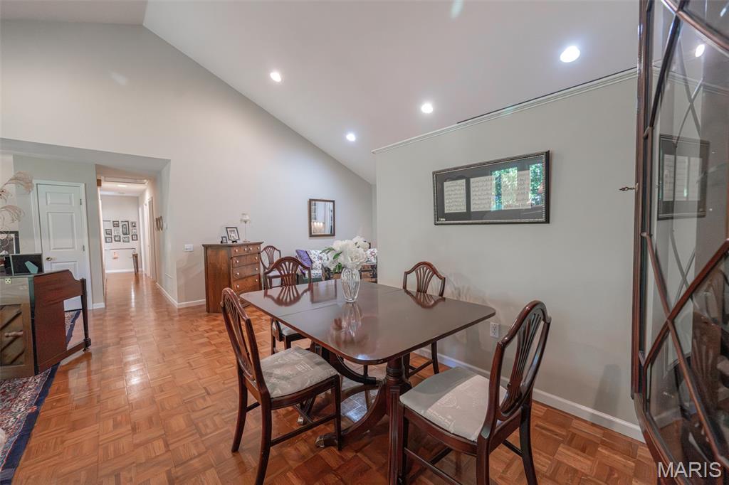 10790 Greenlefe Drive Property Photo 12