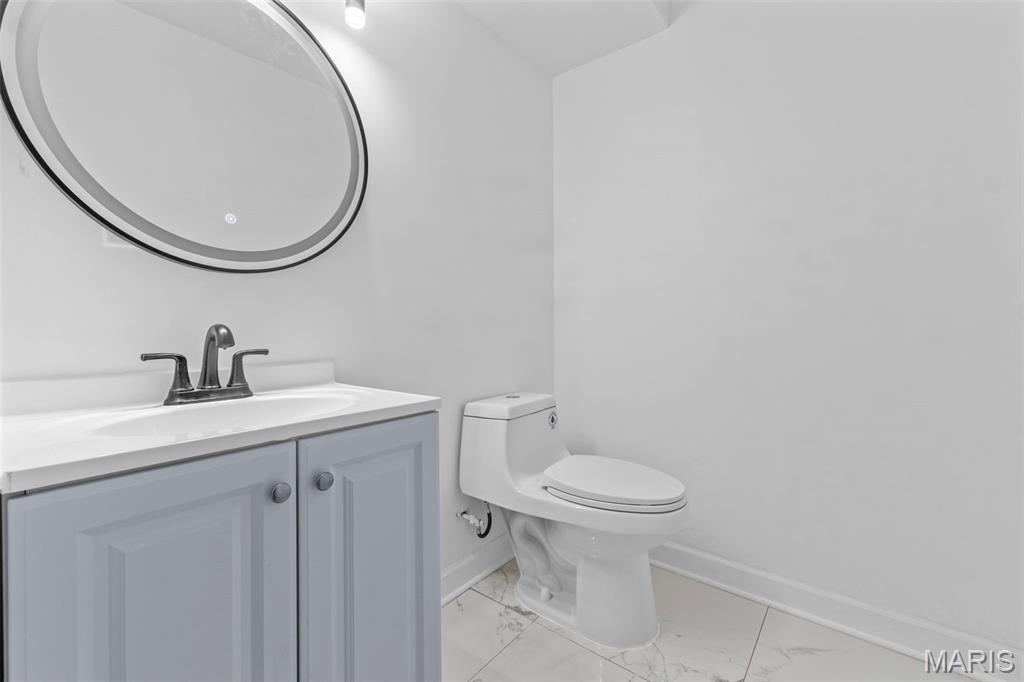 940 Maple Place Property Photo 19