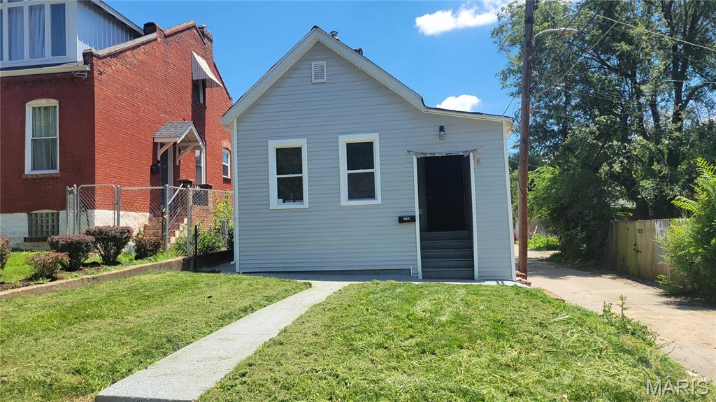 3744 Illinois Avenue Property Photo 1