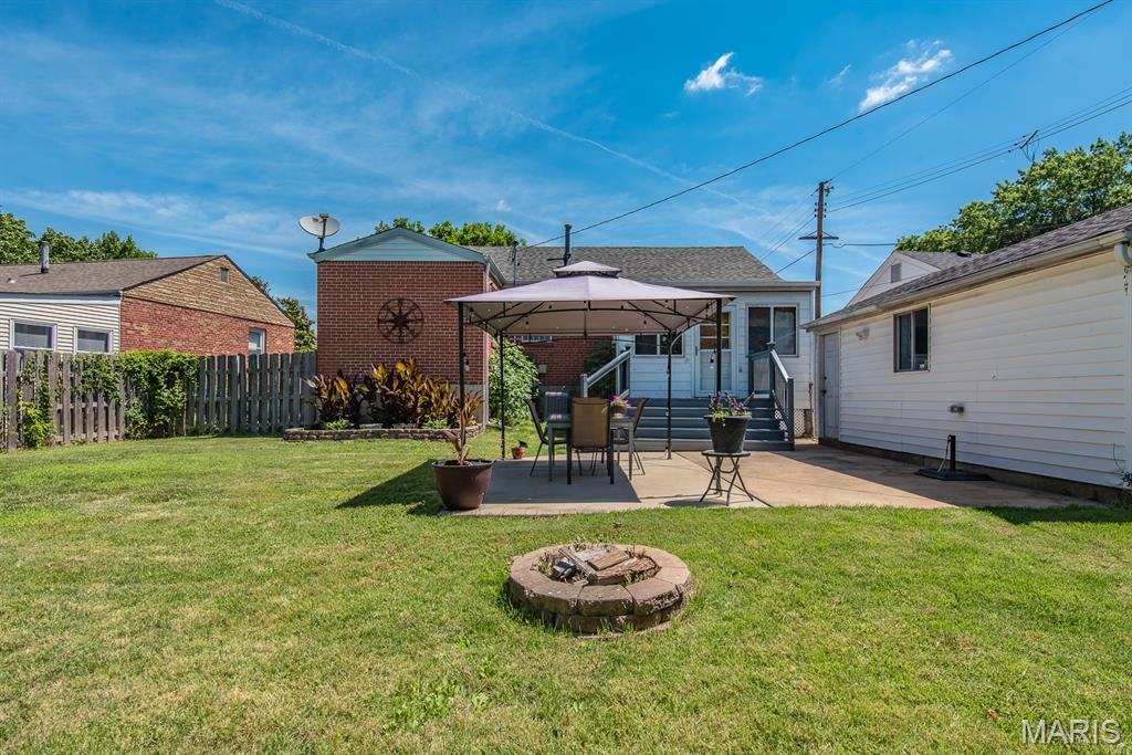4348 Schirmer Street Property Photo 5