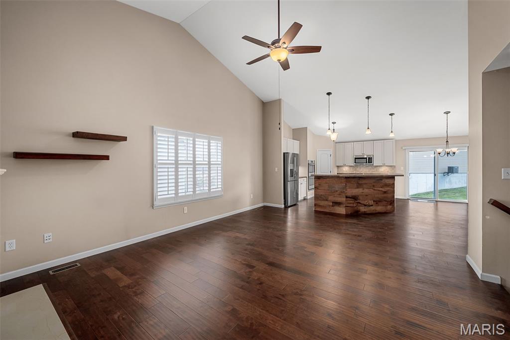 5366 Lakepath Way Property Photo 3