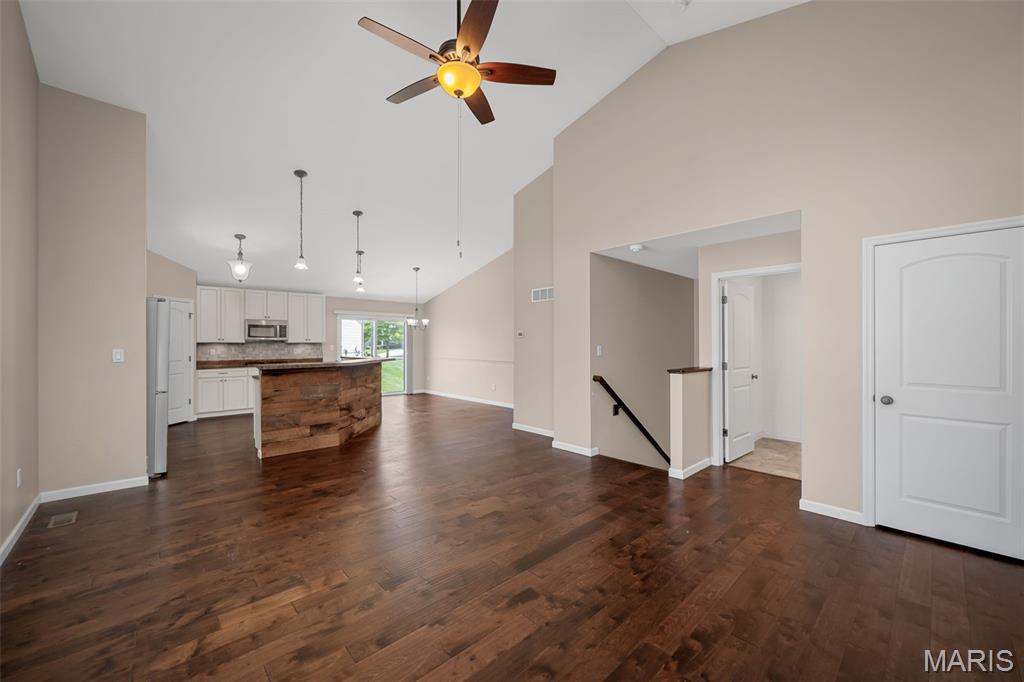 5366 Lakepath Way Property Photo 4