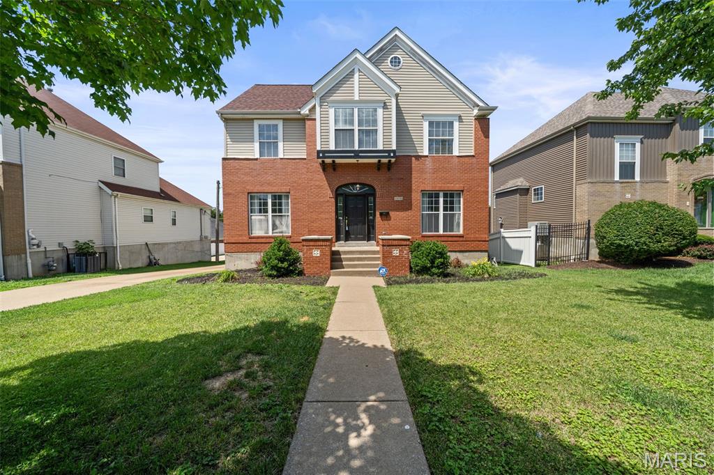 2915 Saint Vincent Avenue Property Photo 1