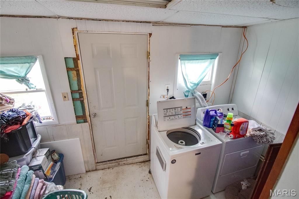 100 N Clinton Street Property Photo 11