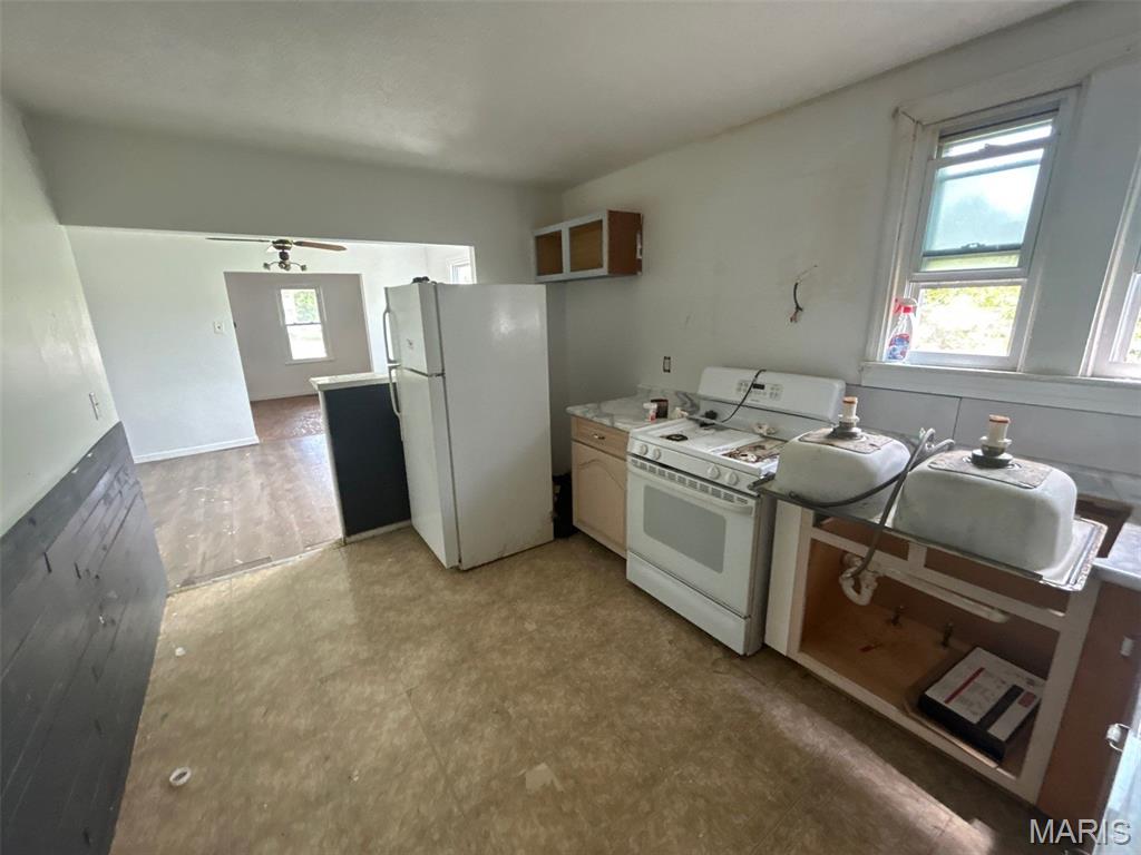 8527 Kempland Place Property Photo 7
