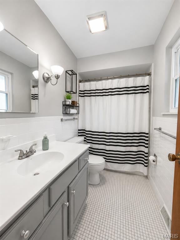635 Lonedell Road Property Photo 13