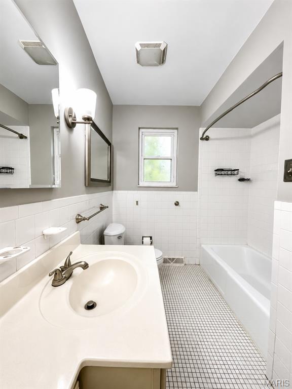 635 Lonedell Road Property Photo 14