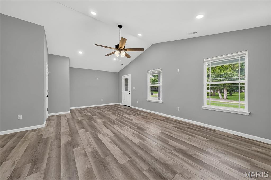 309 S Main Cross Street Property Photo 25