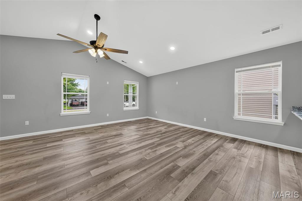 309 S Main Cross Street Property Photo 26