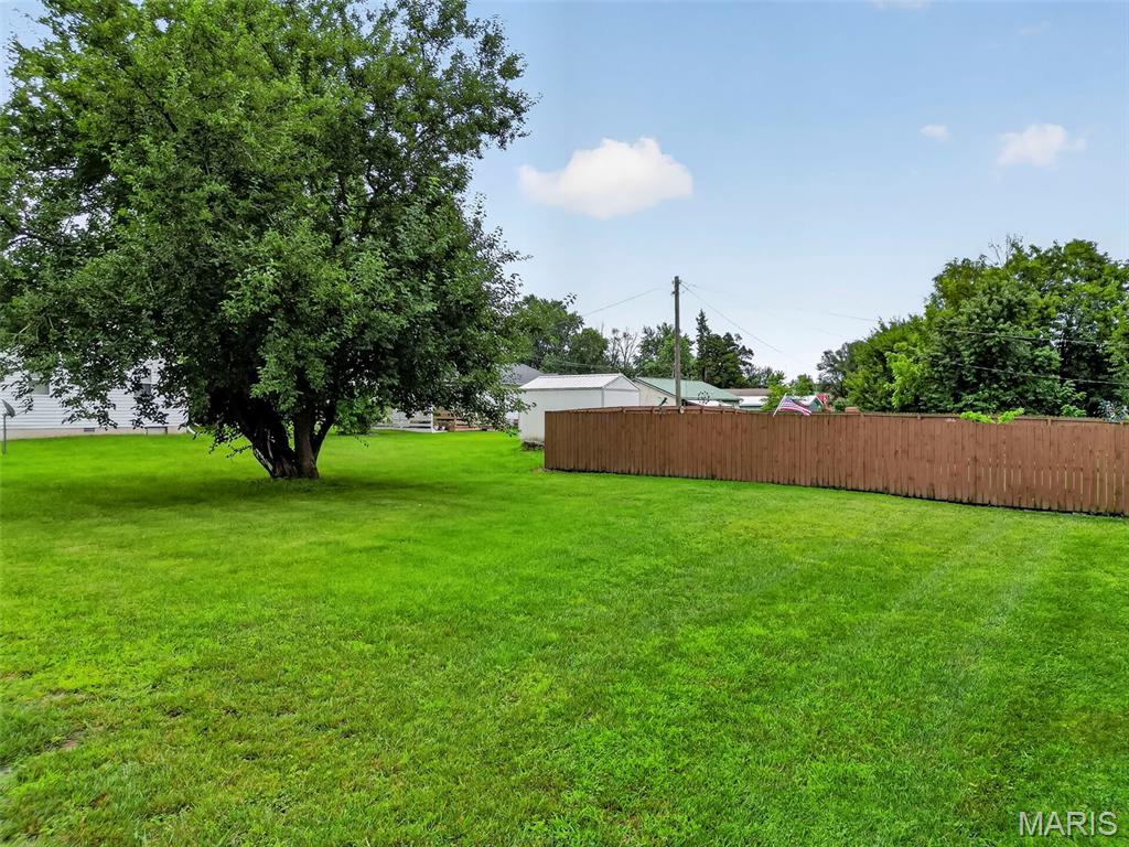 309 S Main Cross Street Property Photo 42