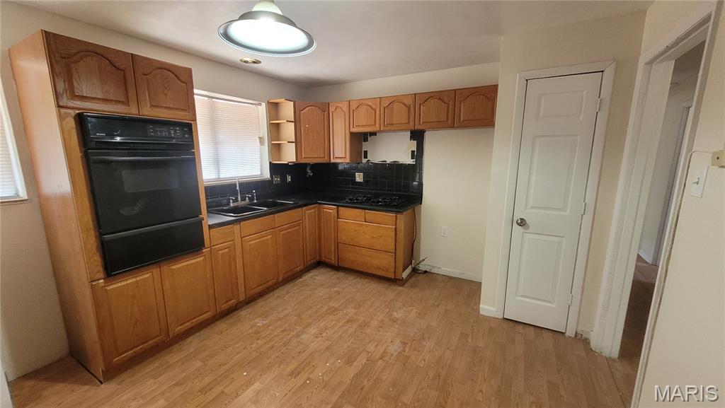 146 Evans Avenue Property Photo 4