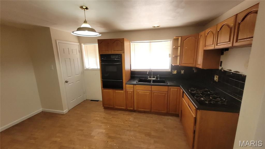 146 Evans Avenue Property Photo 5