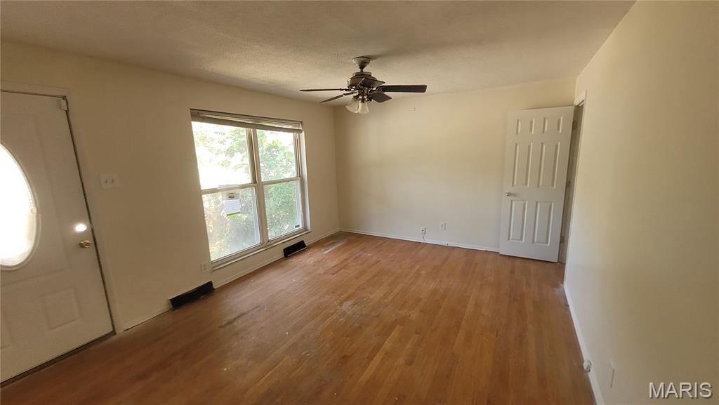 146 Evans Avenue Property Photo 6