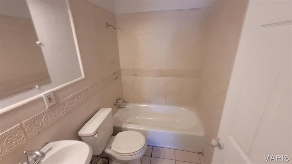 146 Evans Avenue Property Photo 13