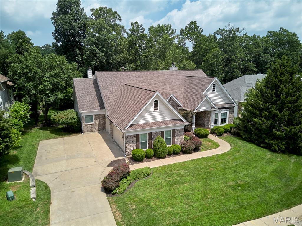 1384 Mallet Hill Property Photo 4