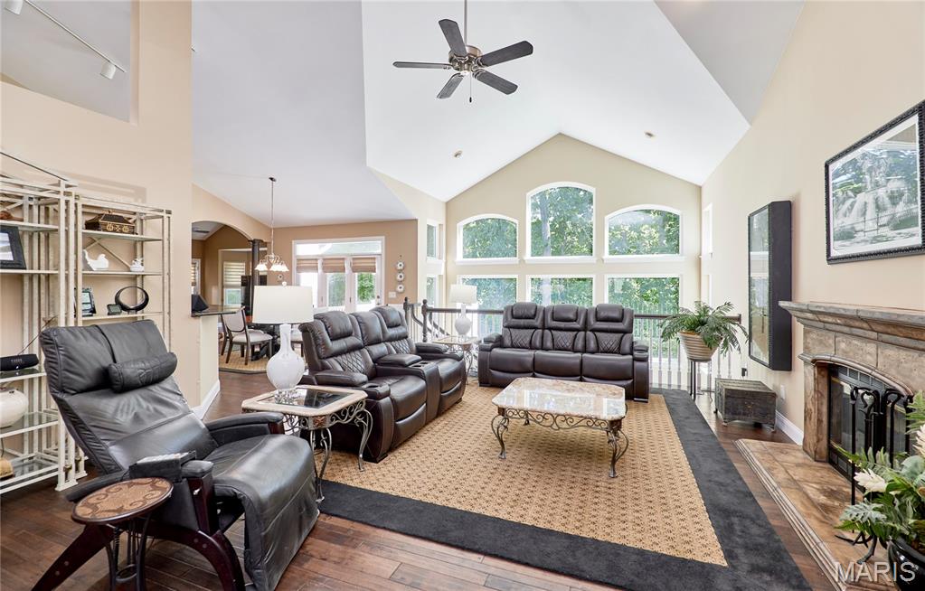 1384 Mallet Hill Property Photo 15