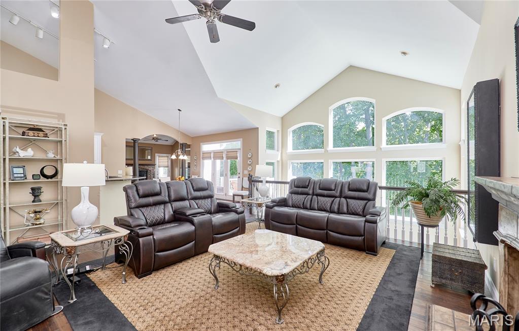 1384 Mallet Hill Property Photo 17
