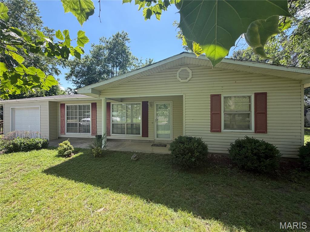 39415 W Sue Drive Property Photo 1