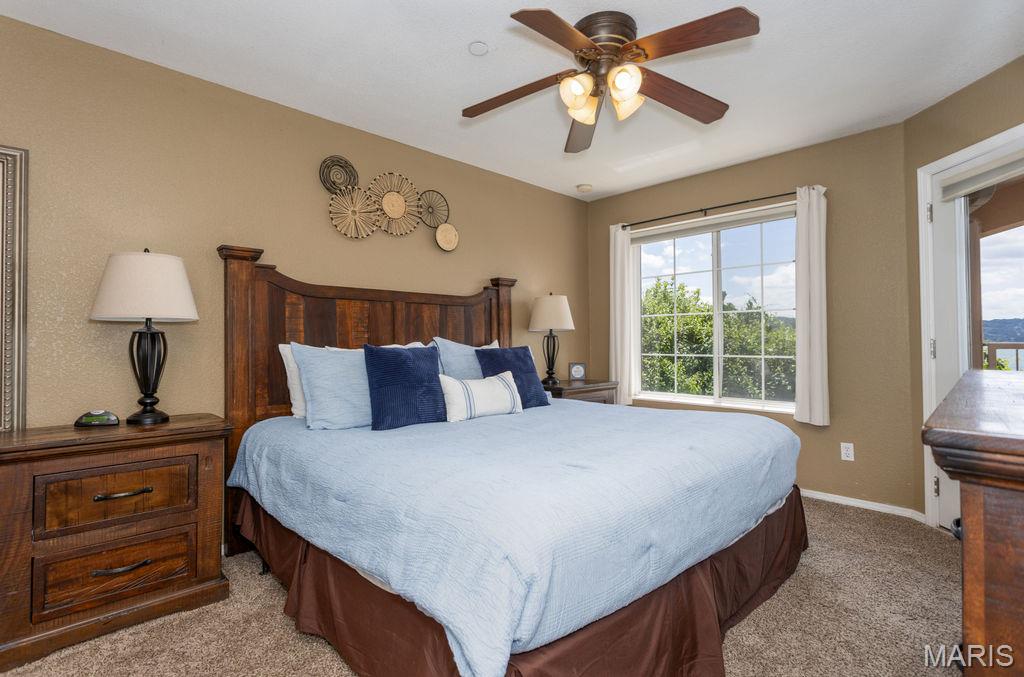 700 Emerald Pointe Dr 101 Property Photo 19