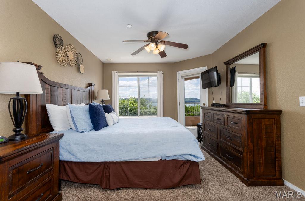 700 Emerald Pointe Dr 101 Property Photo 20