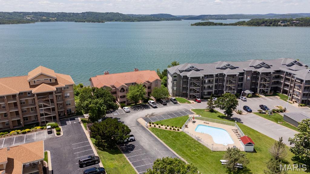 700 Emerald Pointe Dr 101 Property Photo 29