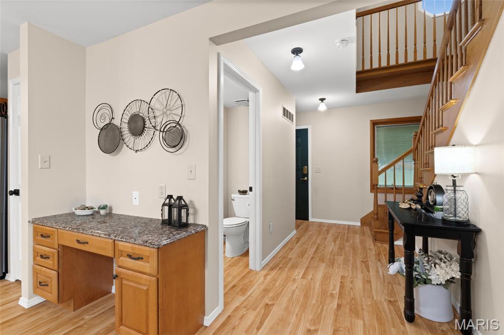 2404 Stoney Brook Drive Property Photo 11