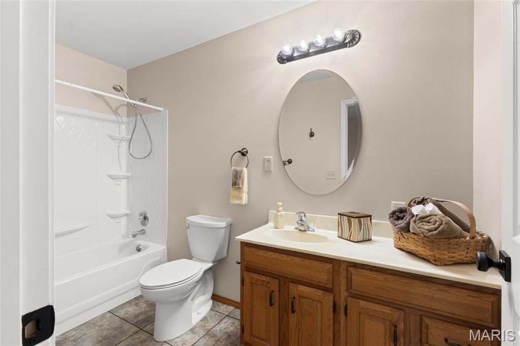 2404 Stoney Brook Drive Property Photo 38
