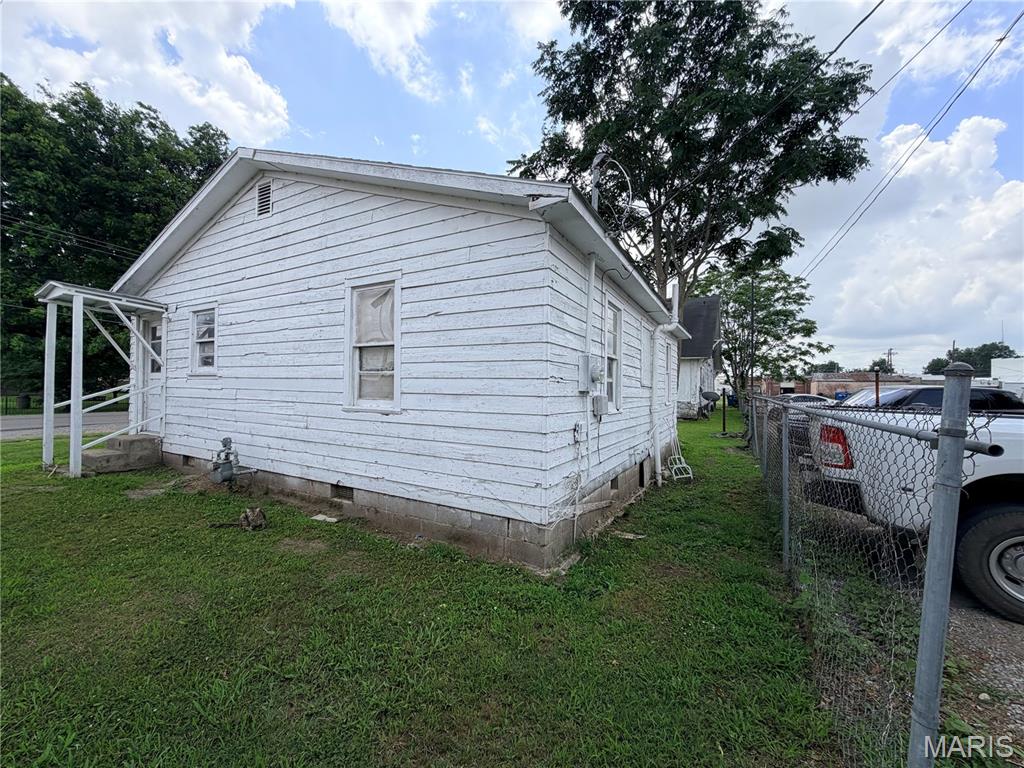 301/303 King Avenue Property Photo 3