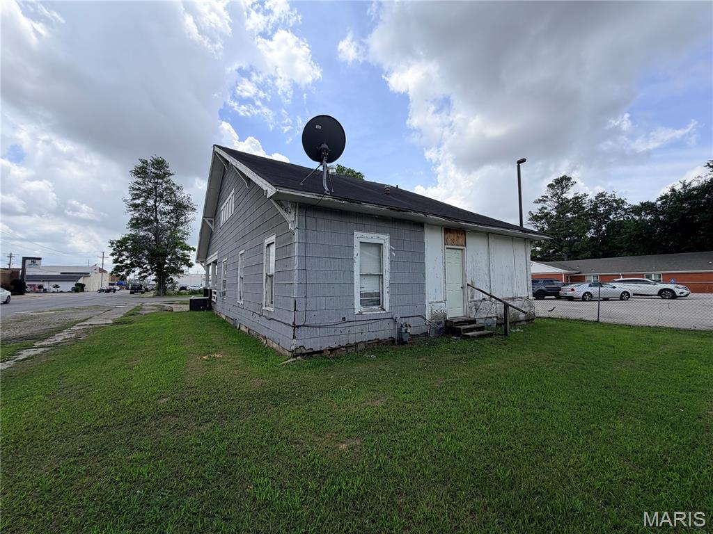 301/303 King Avenue Property Photo 5