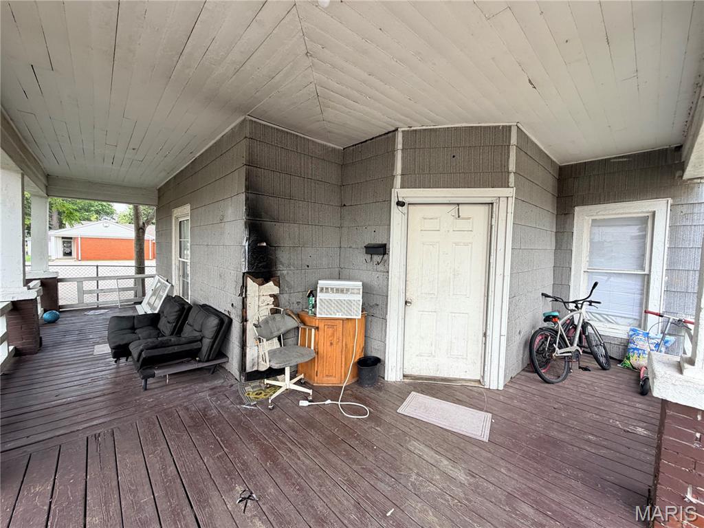 301/303 King Avenue Property Photo 7