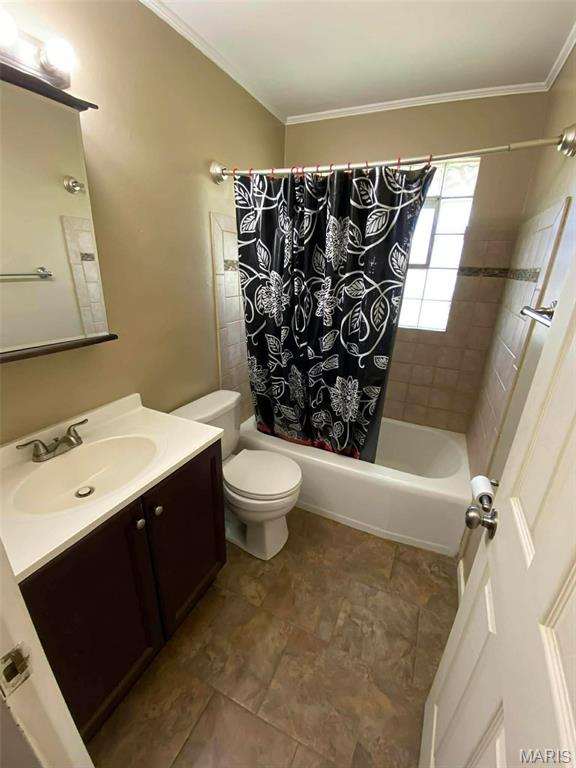 11699 Larimore Road Property Photo 2