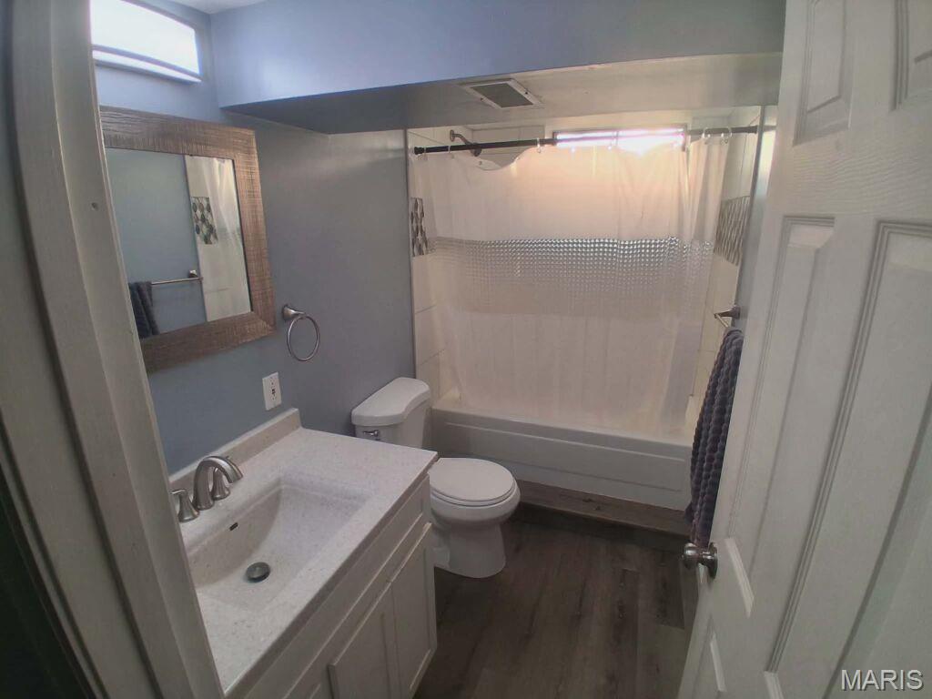 11699 Larimore Road Property Photo 3
