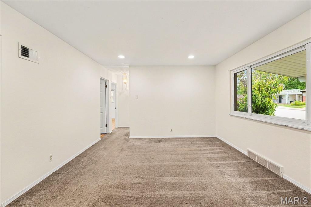 7800 Benmore Street Property Photo 6