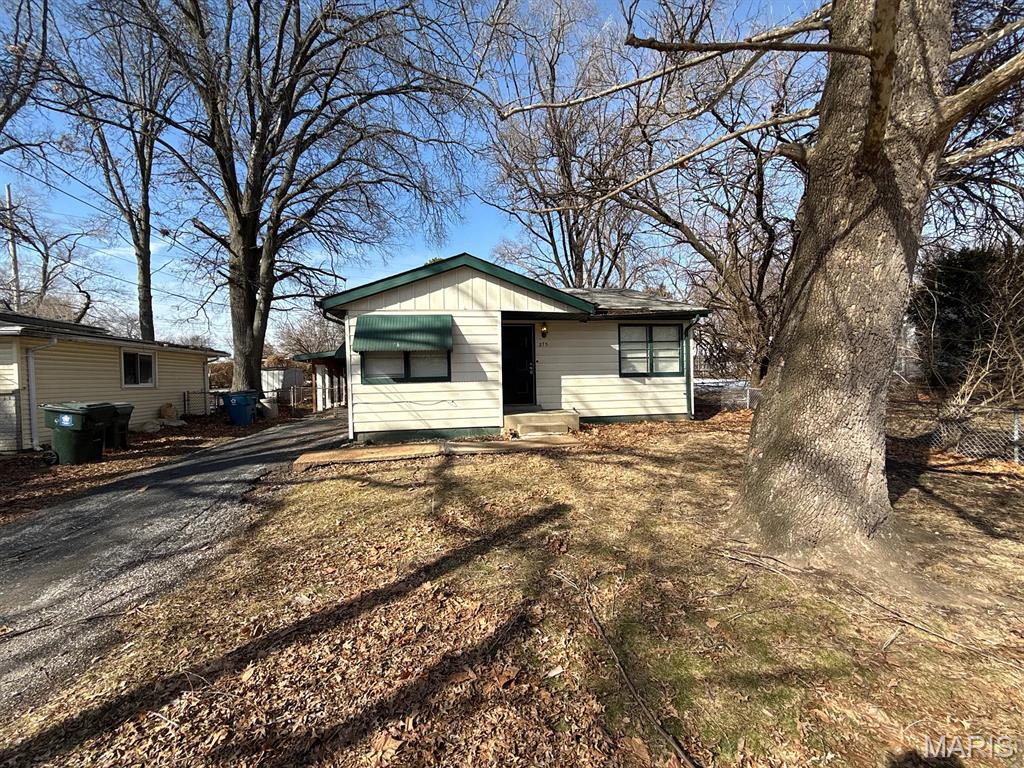 275 Williams Boulevard Property Photo 1