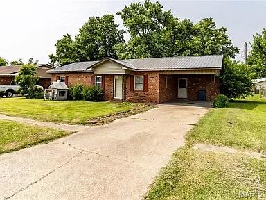 141 Saint Catherine Property Photo 2