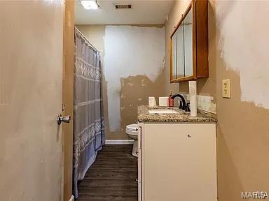 141 Saint Catherine Property Photo 12