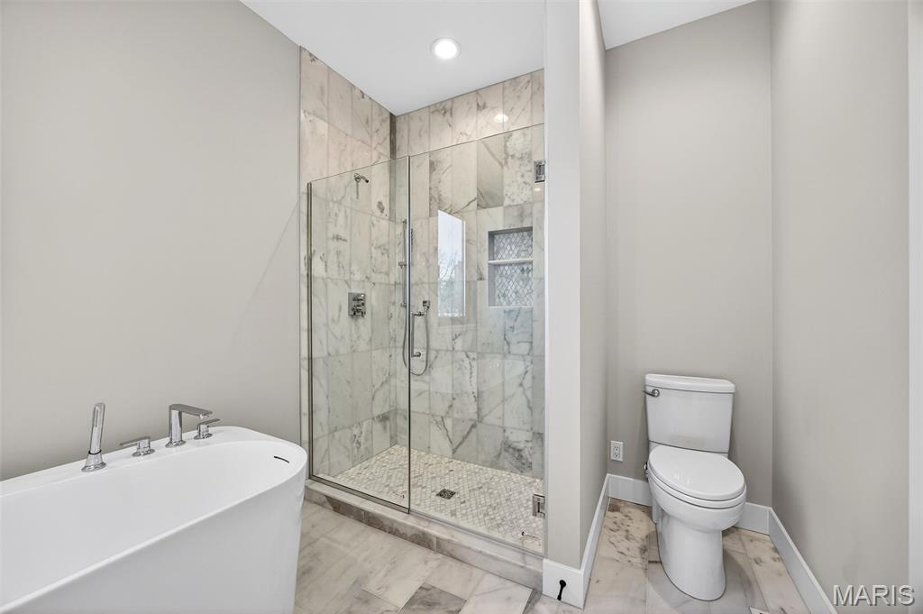 1018 River Bluff Drive Property Photo 22