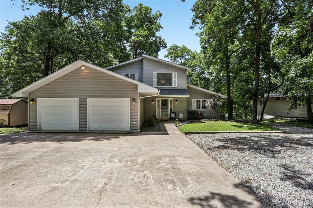 111 Solar Circle Property Photo 1