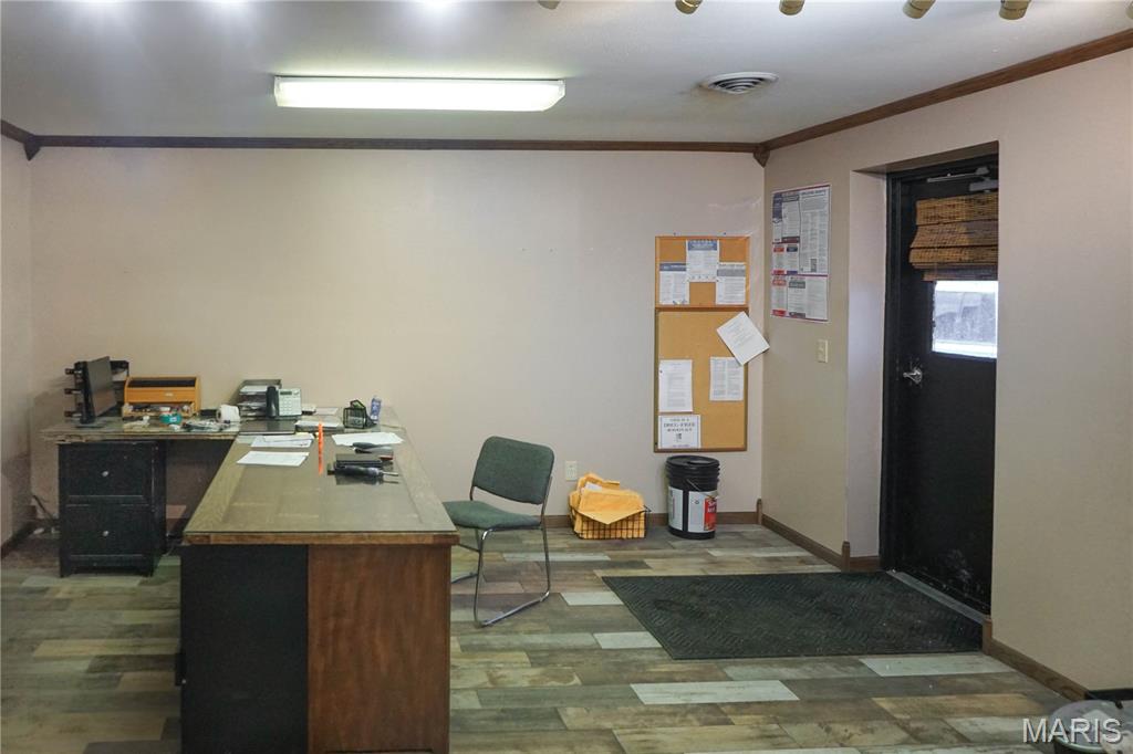 11227 Twitty Drive Property Photo 5