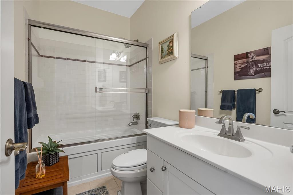 845 Coulange Court Property Photo 33
